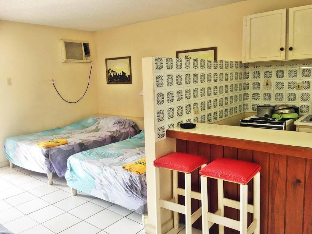 Deluxe Montego Bay Club Studio & Suites Eksteriør bilde
